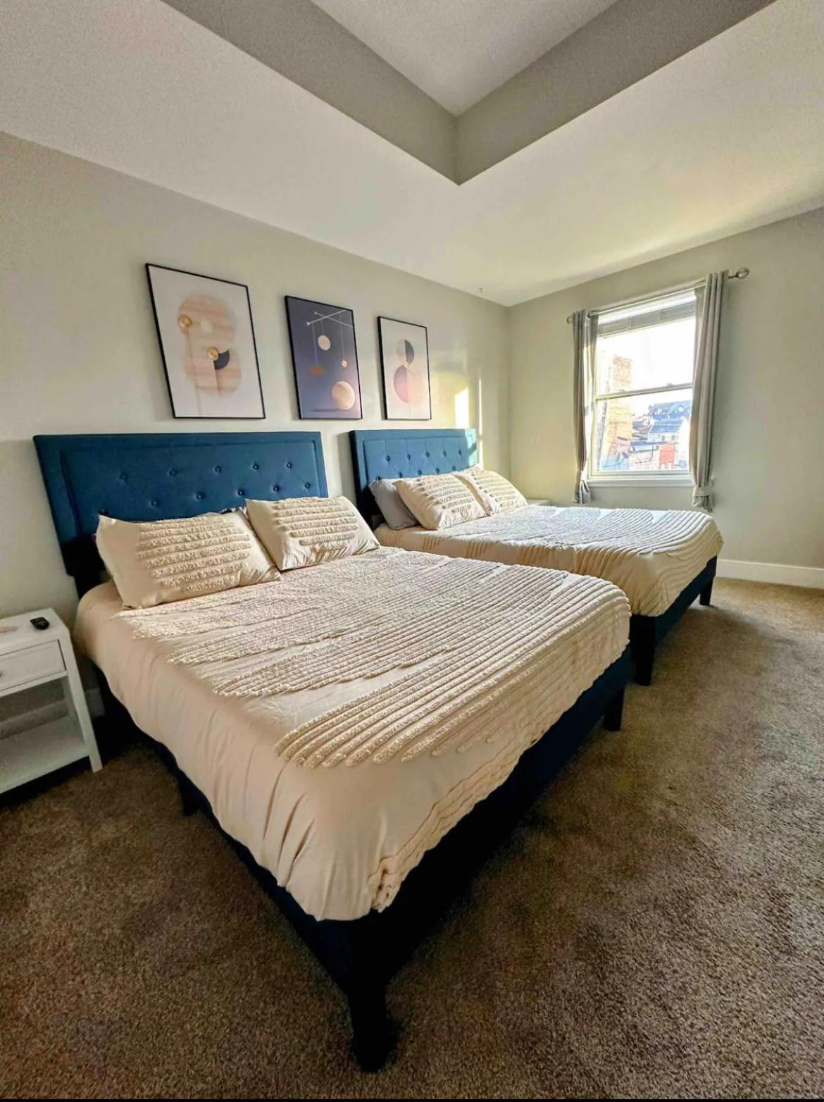 4 Bedroom 3 Bath Sleeps 10 Pet Friendly Private Backyard, 2 Car Garage, City Views, Close To All Stadiums And Casino Питсбърг Екстериор снимка